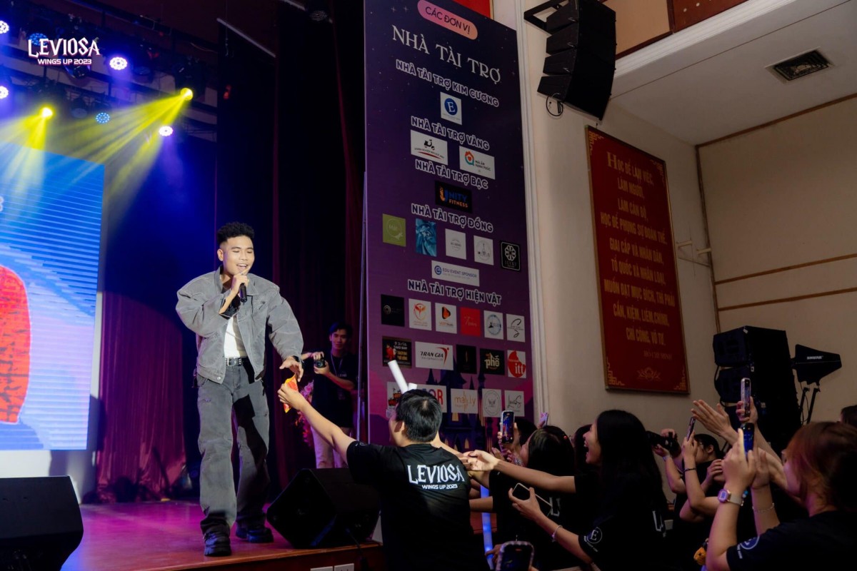 'Wings Up 2025: Papellia' – Vương quốc hạc giấy chắp cánh ước mơ của tân sinh viên