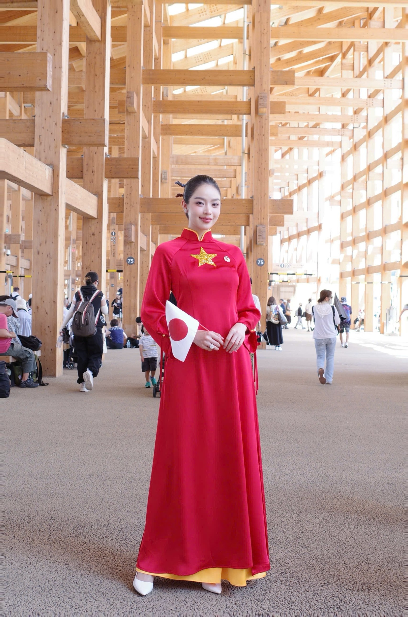 Hoa hậu Thanh Thủy đón tiếp Công chúa Nhật Bản, diễu hành tại Osaka Expo 2025