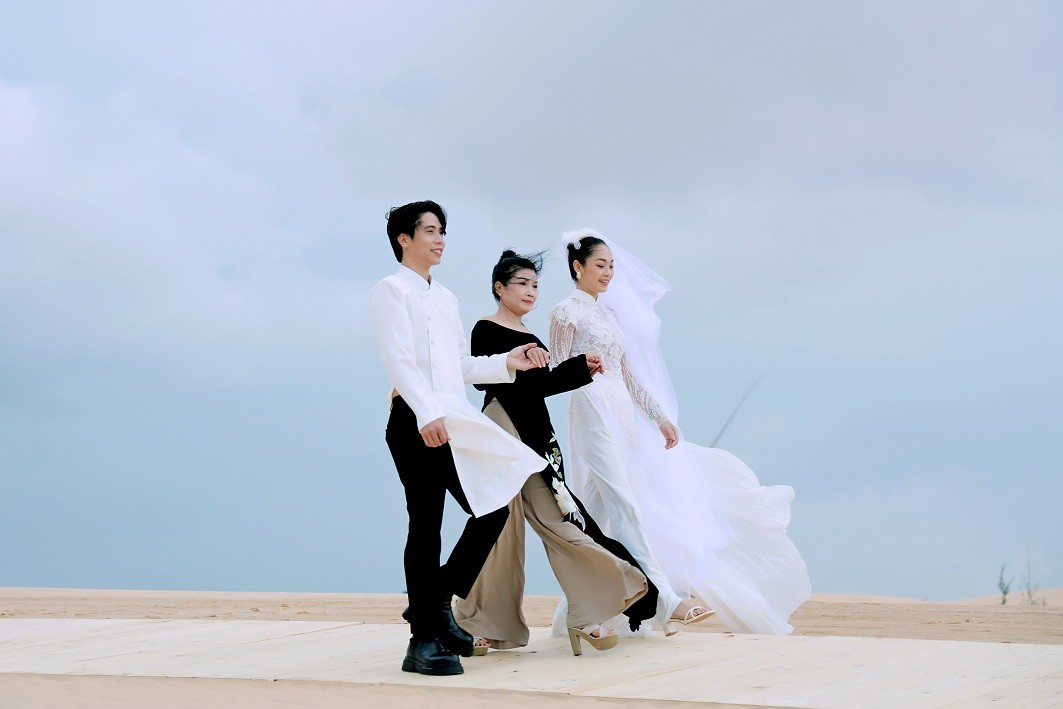 Hành trình kể chuyện của NTK Đan Hà: Khi áo dài trở thành ngôn ngữ của cái đẹp