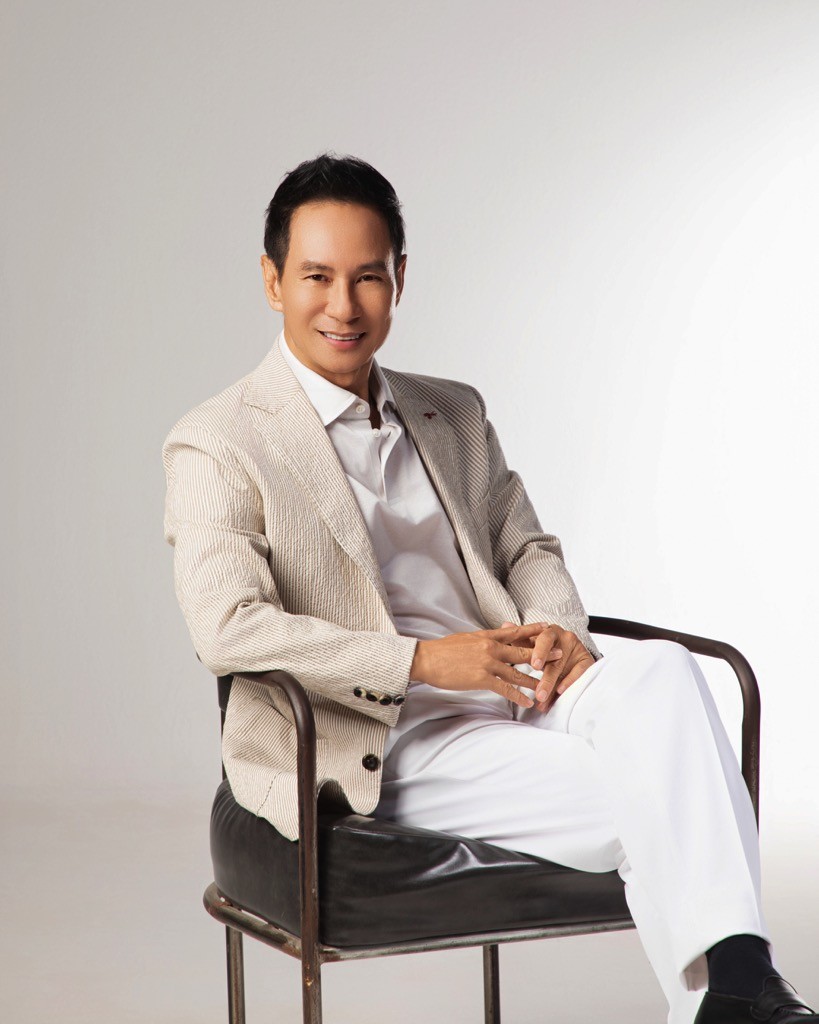 Đạo diễn Lý Hải và nhà sản xuất Minh Hà đưa 'Lật mặt 8' vươn ra 4 châu lục