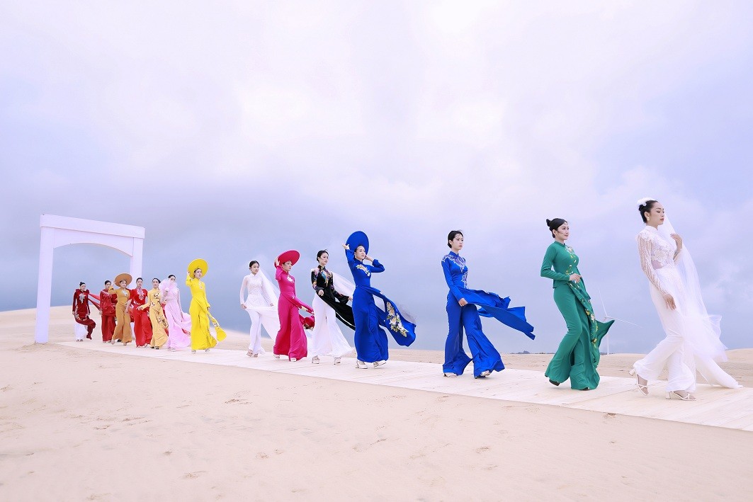 Hành trình kể chuyện của NTK Đan Hà: Khi áo dài trở thành ngôn ngữ của cái đẹp