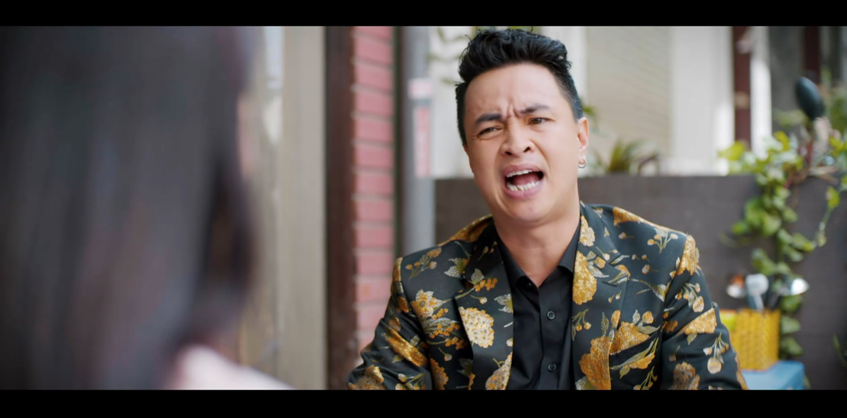 Lý Chí Huy và vai diễn Đồng Văn Tiền gây bão mạng xã hội: ‘Nhìn mặt đã thấy hãm'