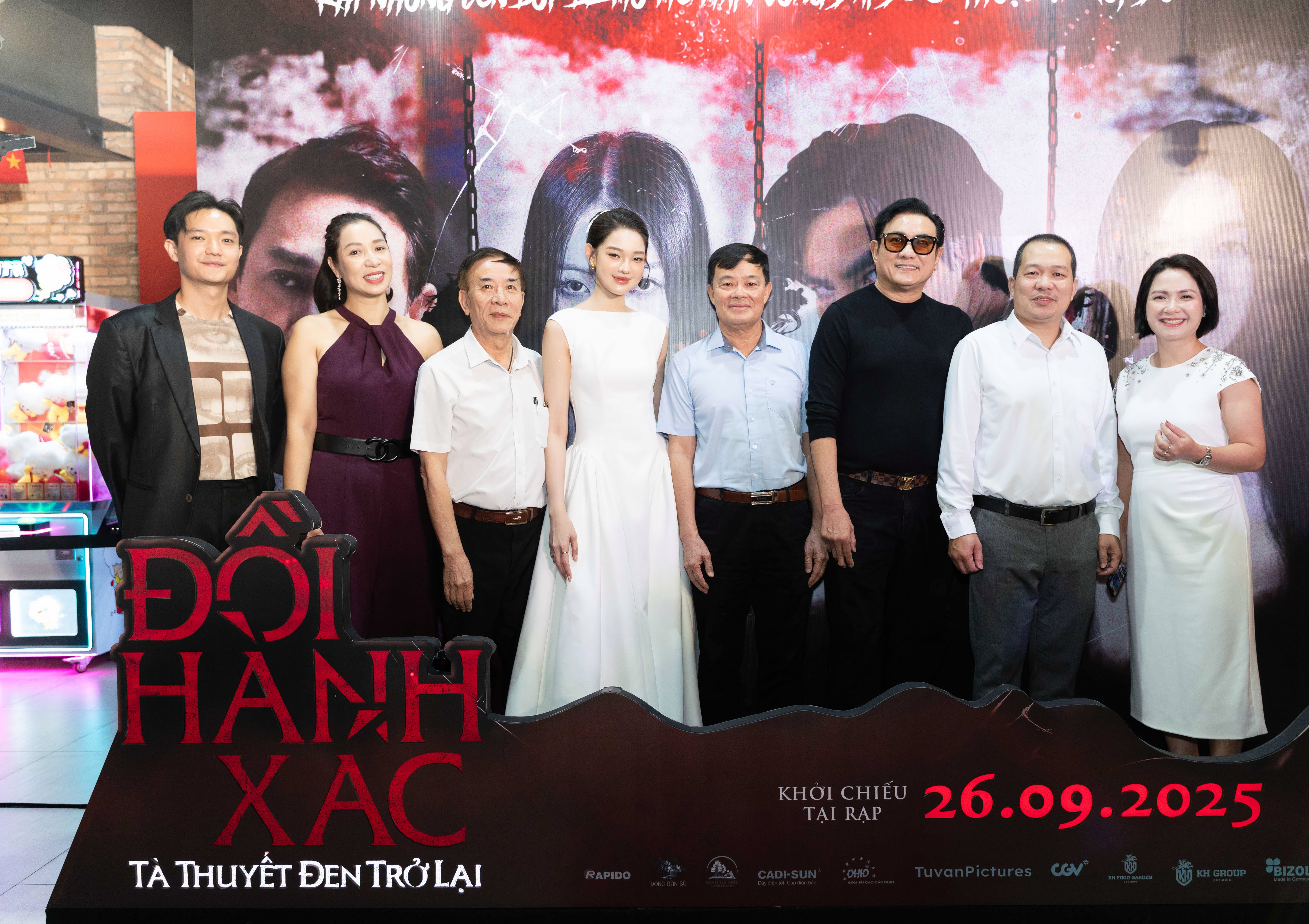 Đạo diễn Lương Đình Dũng: Thời điểm nào rạp Việt cũng có sự cạnh tranh