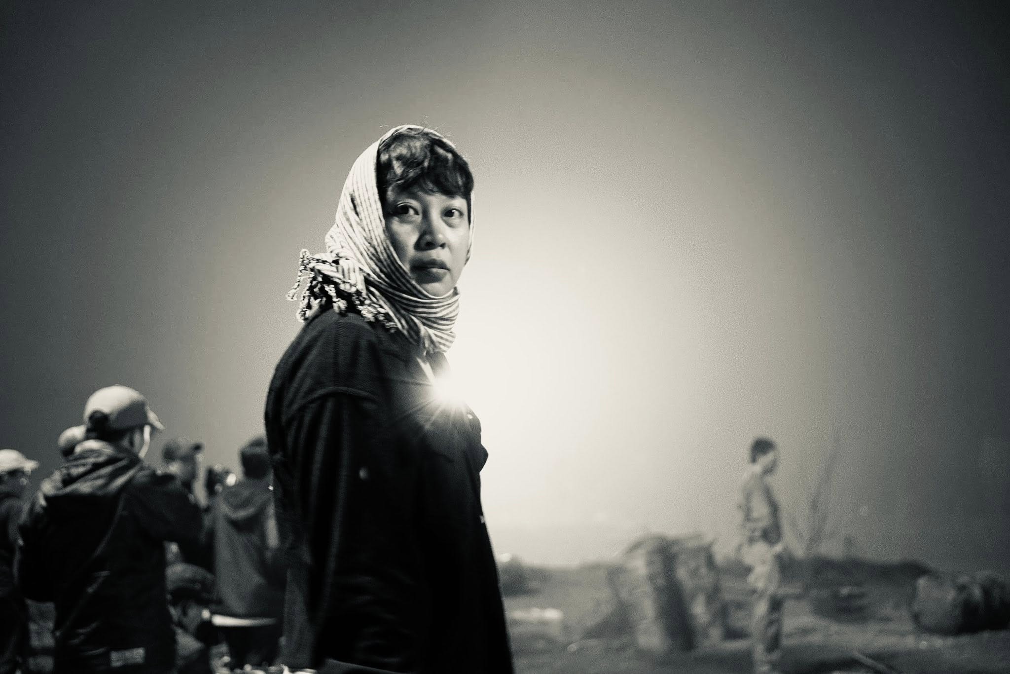 Đạo diễn Đặng Thái Huyền lên tiếng về những tranh cãi: 'Mưa đỏ' là một câu chuyện hư cấu được xây dựng trên nền tảng của sự kiện lịch sử