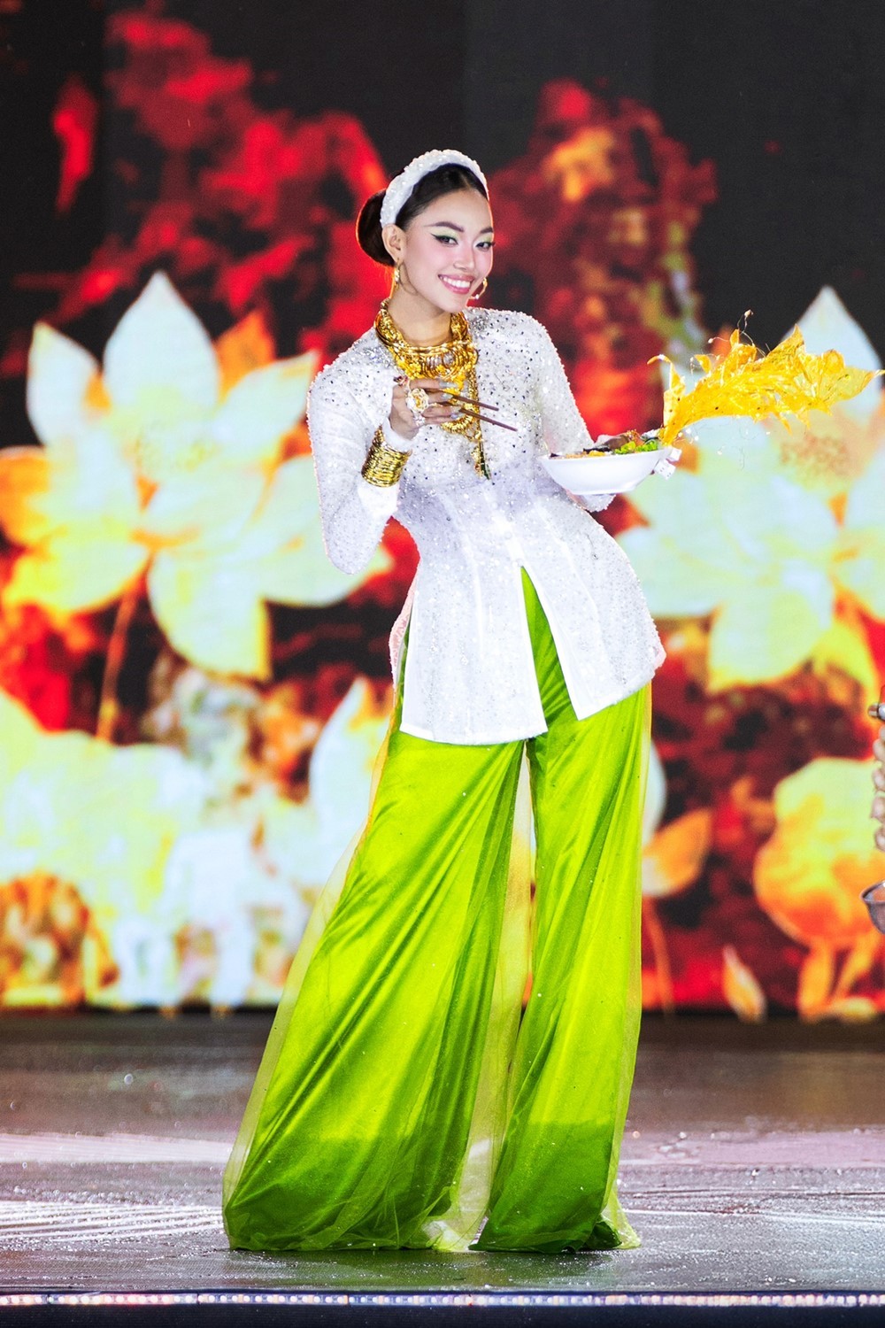 Độc đáo các thiết kế trang phục dân tộc của đội Minh Châu ở 'Miss Grand Vietnam 2025'