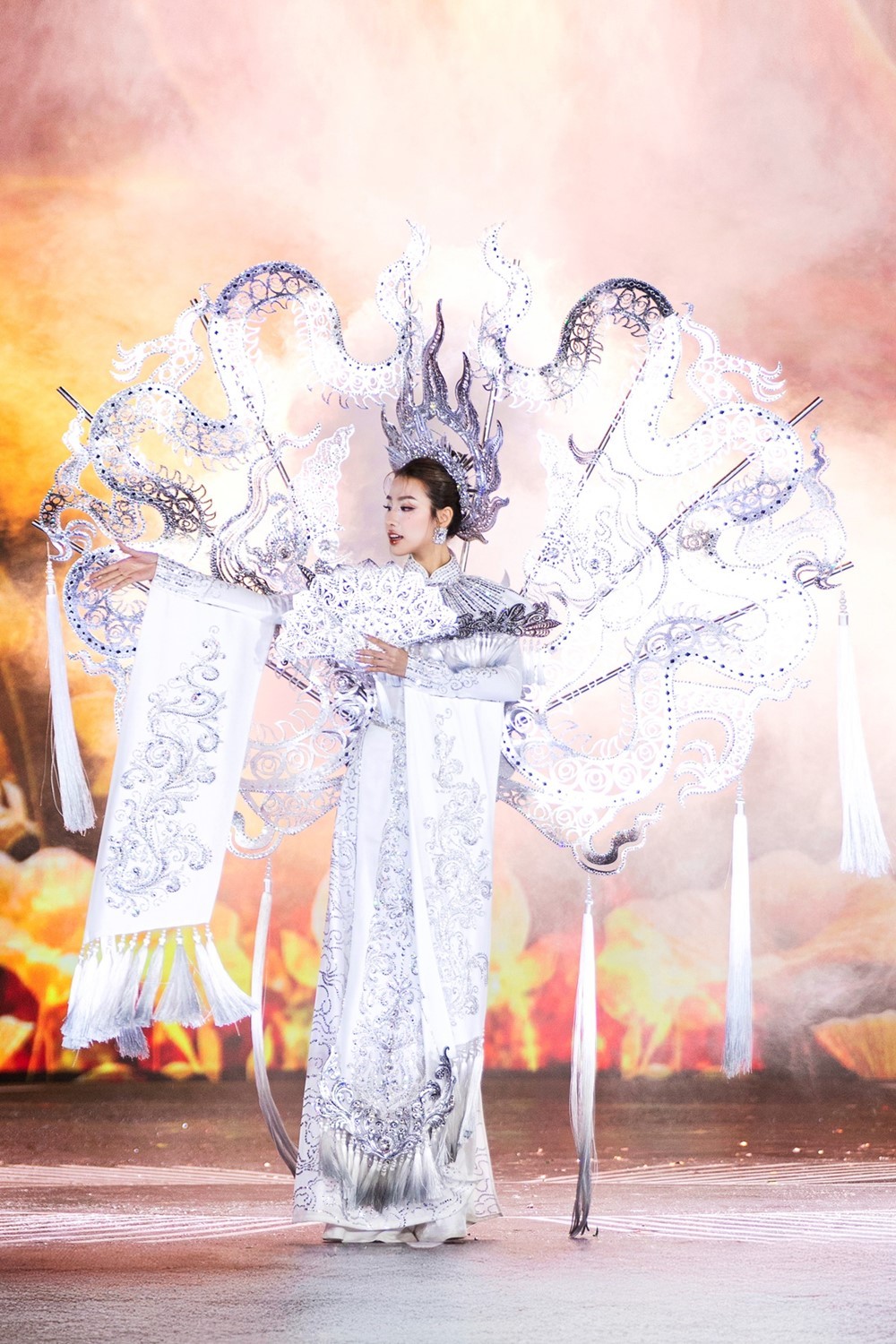 Độc đáo các thiết kế trang phục dân tộc của đội Minh Châu ở 'Miss Grand Vietnam 2025'