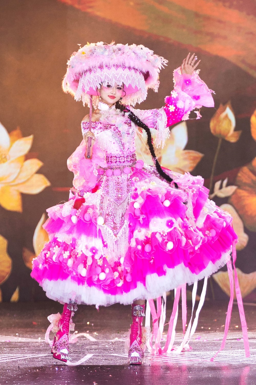 Độc đáo các thiết kế trang phục dân tộc của đội Minh Châu ở 'Miss Grand Vietnam 2025'