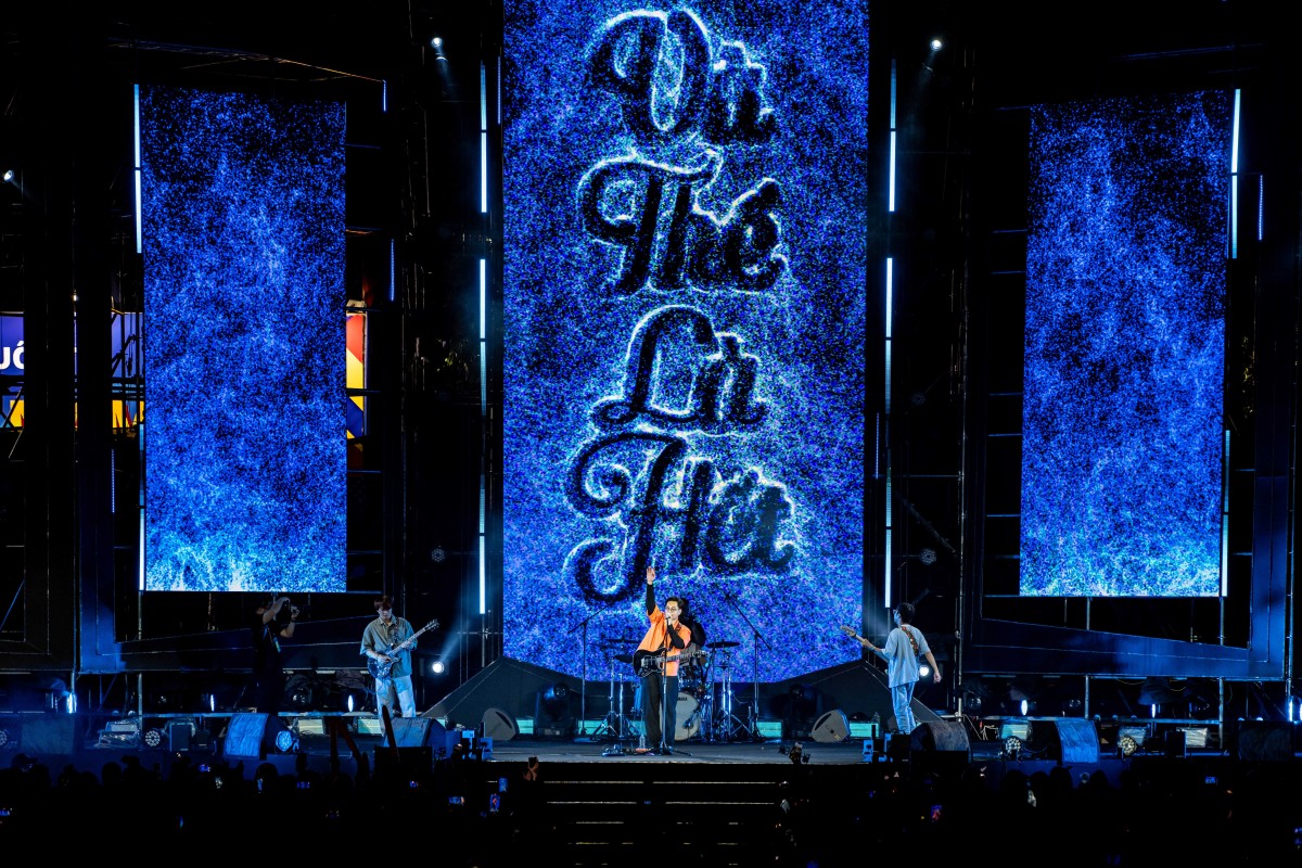 Dàn sao khủng đốt cháy chương trình chào tân sinh viên của FPT Polytechnic