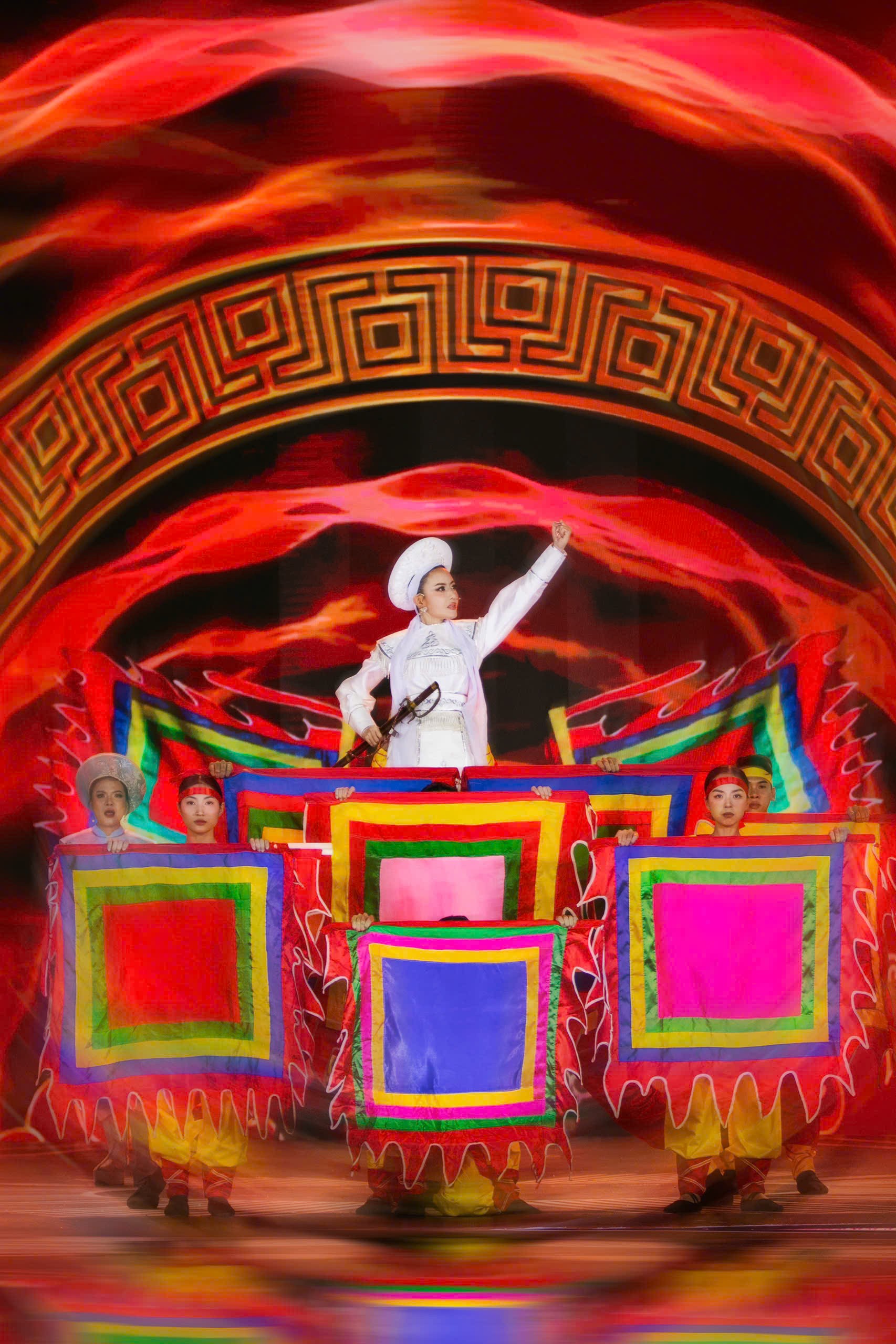 Nguyễn Thị Yến Nhi đăng quang 'Miss Grand Vietnam 2025'