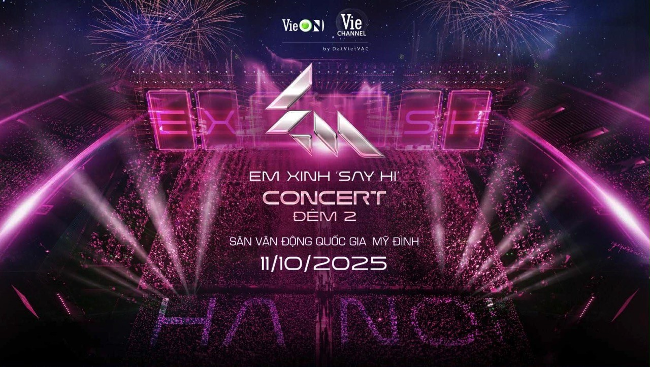 'Em xinh 'Say Hi' Concert - Đêm 1: 8 tiết mục sử dụng hệ thống bàn nâng lập trình, 30 món quà độc quyền từ các Em xinh