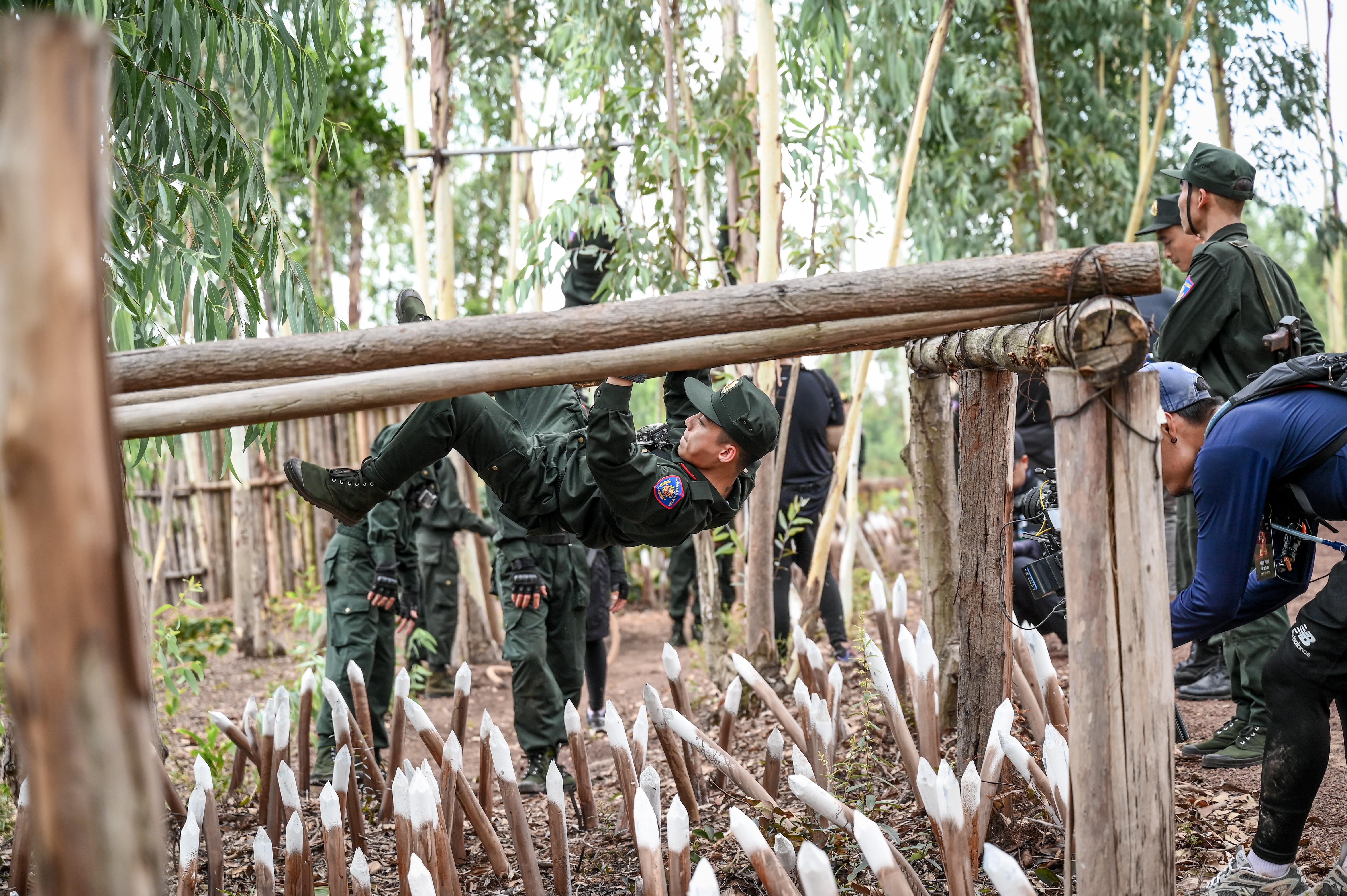 Em út thép Mono chiếm trọn spotlight tập 8 'Chiến sĩ quả cảm': Thử thách khó nhằn vẫn xuất sắc vượt qua