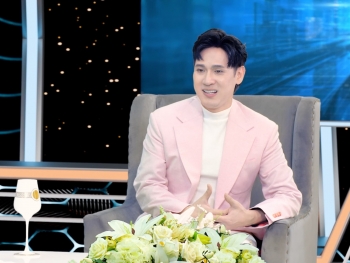 Ca sĩ Nguyên Vũ hé lộ hành trình sáng tác 34 ca khúc về các tỉnh thành sau sáp nhập