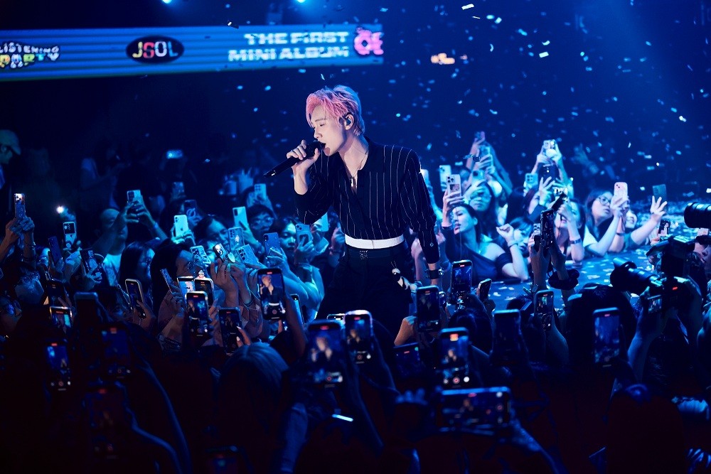 Jsol chính thức ra mắt mini album đầu tay 'OE OE' và MV 'Tính lười' cùng Hurrykng, CiiN