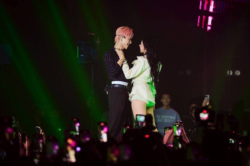 Jsol chính thức ra mắt mini album đầu tay 'OE OE' và MV 'Tính lười' cùng Hurrykng, CiiN