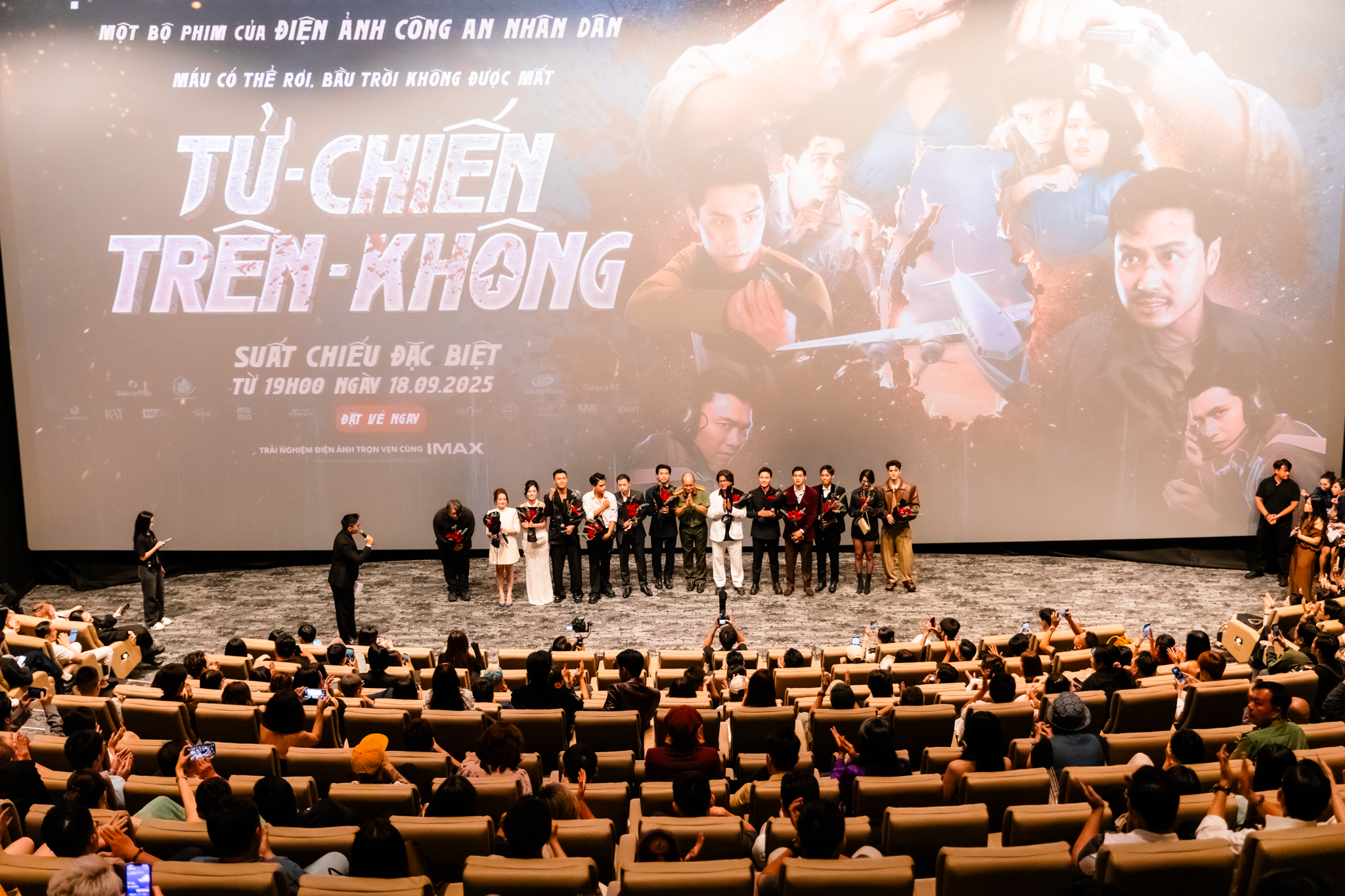 'Tử chiến trên không' ra mắt hoành tráng với định dạng IMAX® tại Thành phố Hồ Chí Minh