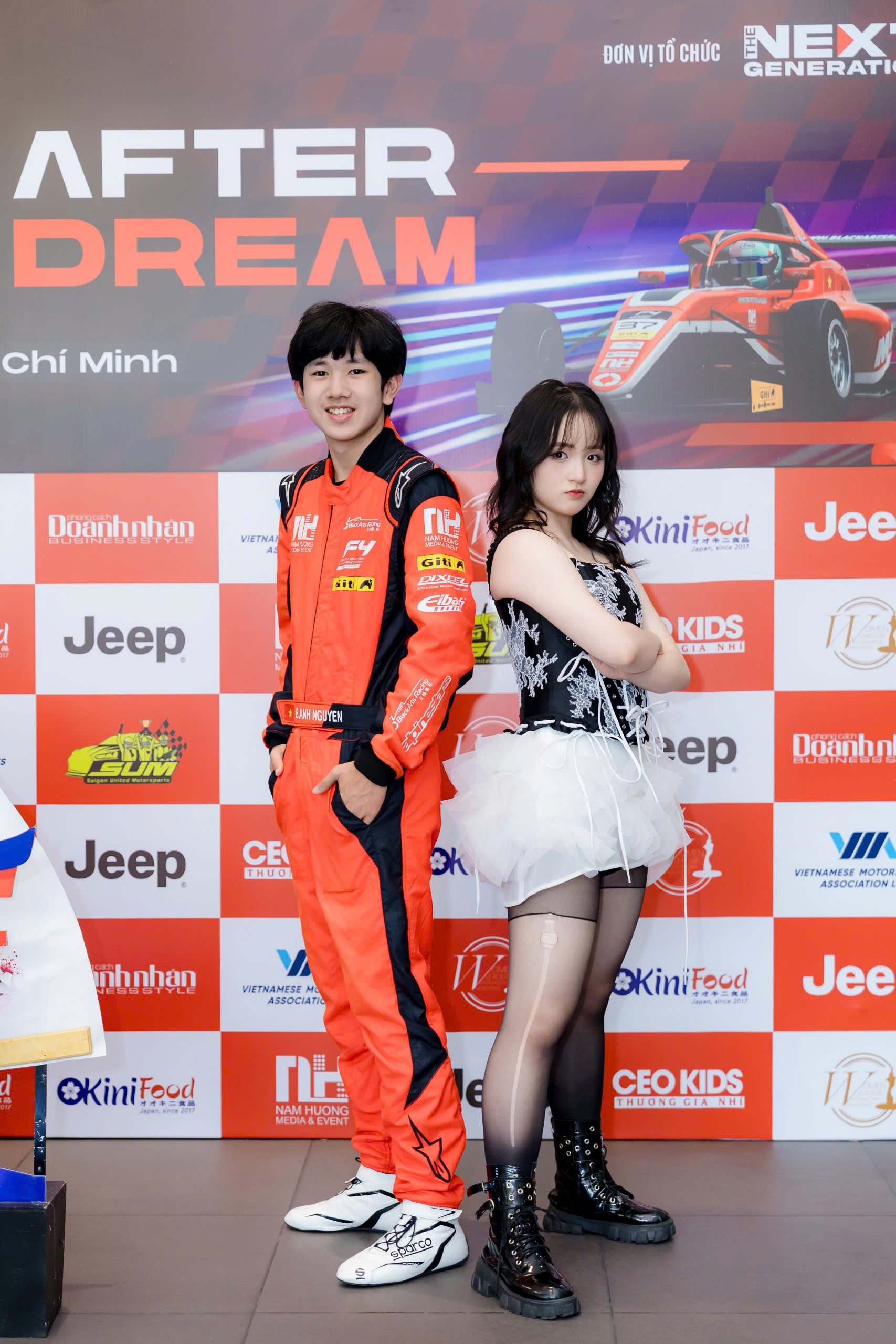 Bích Ngọc – Con gái ca sĩ Trang Nhung xuất hiện ấn tượng và tràn đầy năng lượng