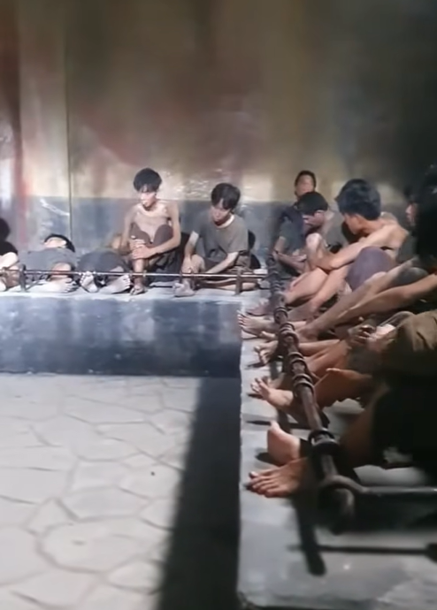 'Thanh âm vượt đại dương': Phim chưa chiếu đã gây sốt, nối gót 'Đào, phở và piano'?