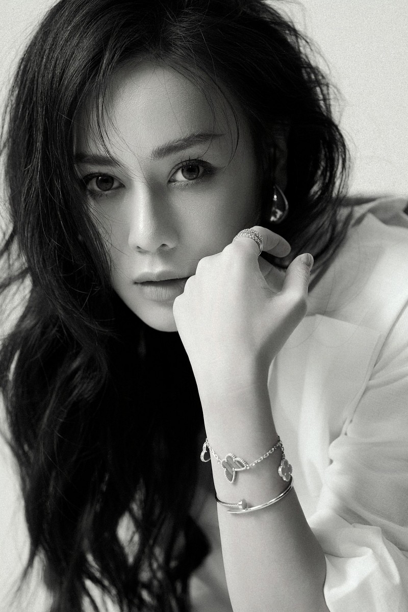 Phương Oanh: Đối diện với mọi thứ bằng lòng biết ơn