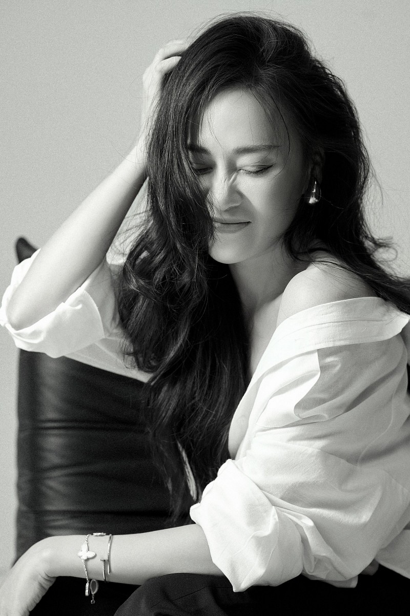 Phương Oanh: Đối diện với mọi thứ bằng lòng biết ơn