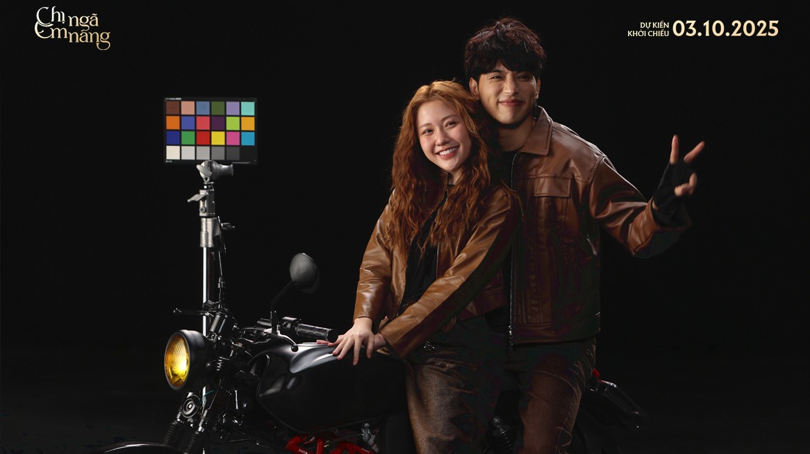 Lê Khánh sang chảnh hết cỡ với tạo hình phú bà trong 'Chị ngã em nâng'