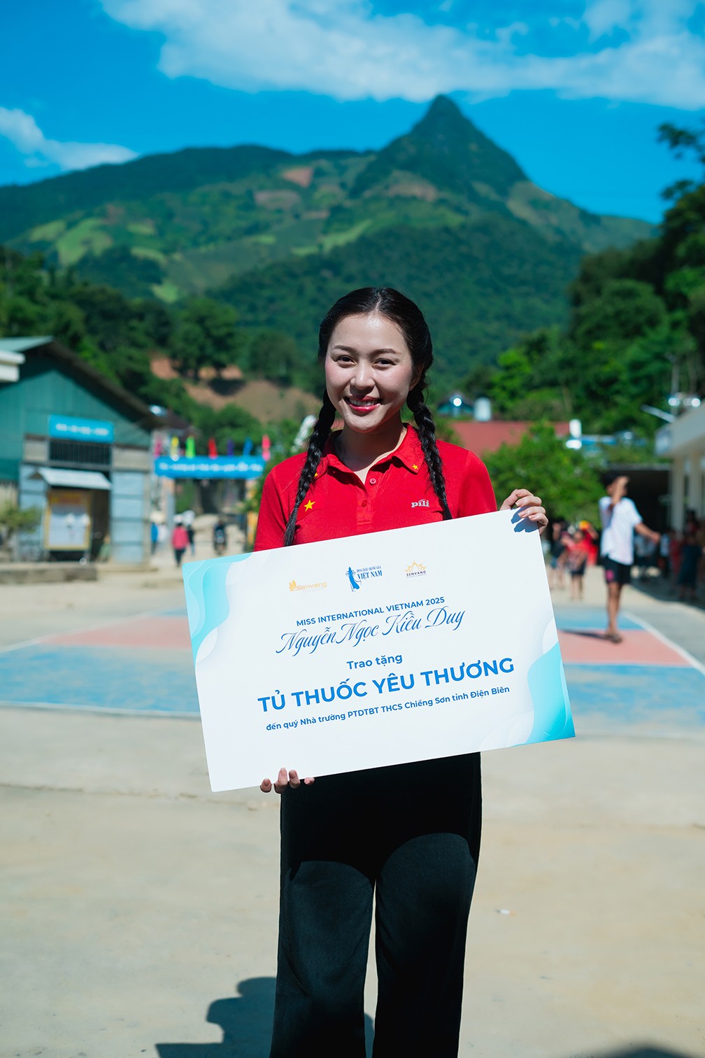 Hoa hậu Kiều Duy mang tủ thuốc đến vùng sâu vùng xa, khởi động dự án cộng đồng 'CHẠM'