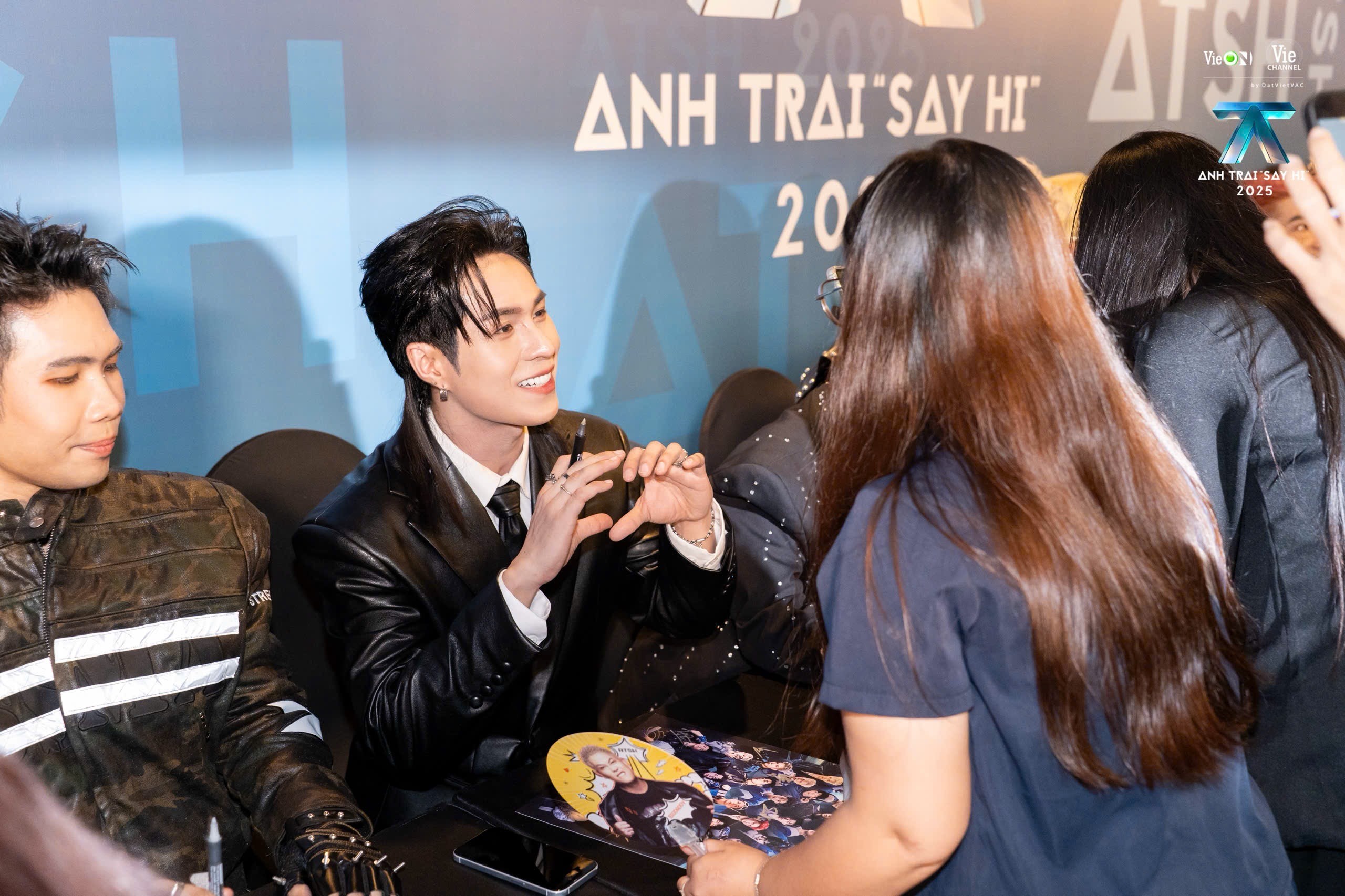 Chương trình 'Anh trai 'Say Hi' được ghi nhận góp phần phát triển công nghiệp văn hóa