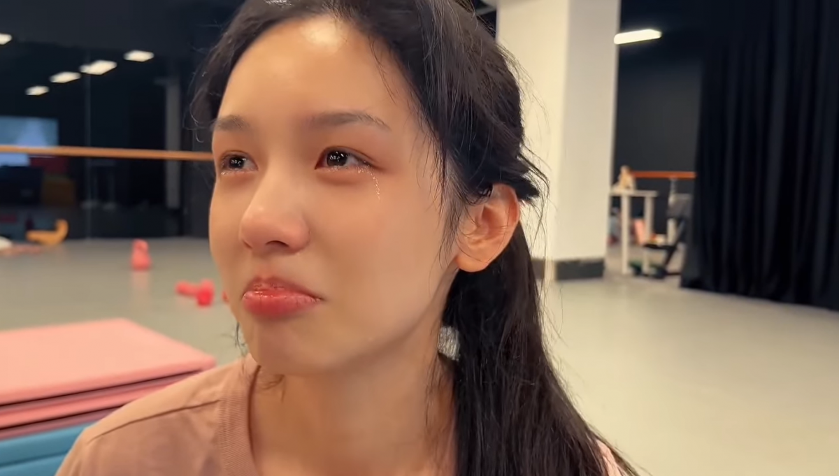 (Review) ‘Mưa đỏ’ và nỗ lực tái hiện 81 ngày đêm khốc liệt