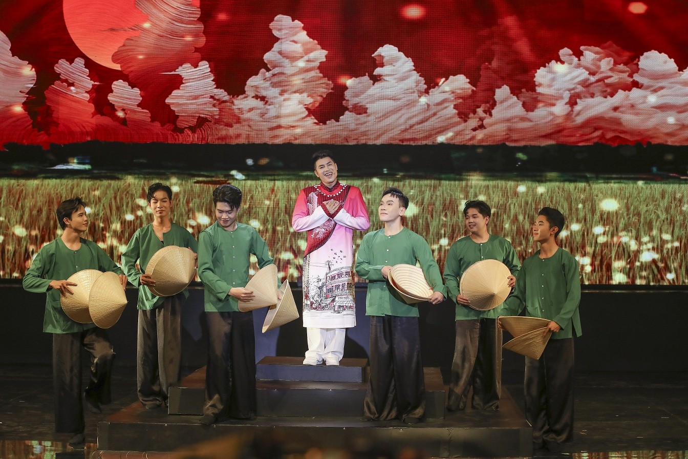 'Tình Bolero 2025': Giám khảo Vũ Thành Vinh đánh giá cao sự sáng tạo của MC Quốc Trí