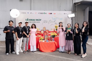 Chính thức khai máy 'Thơ tình gởi ma sơ' cùng dàn diễn viên chất lượng