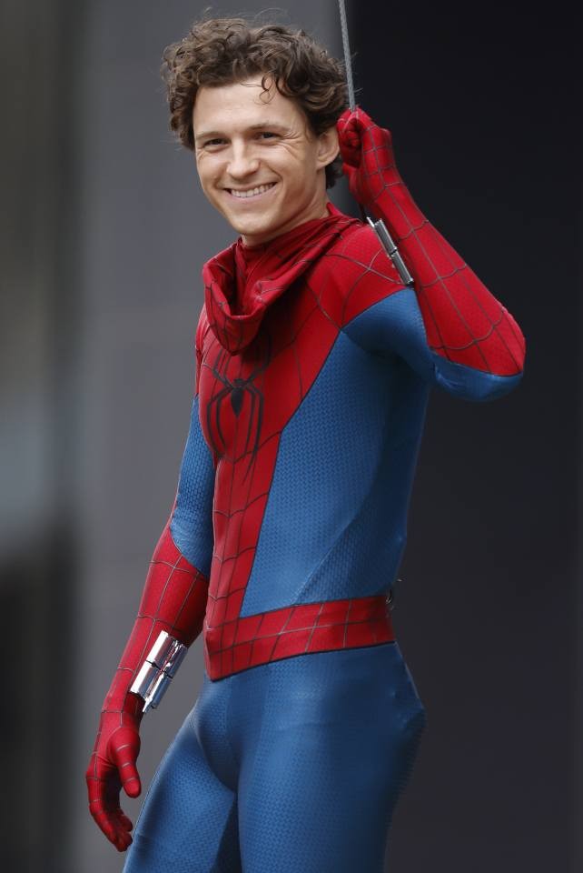 Tom Holland nhập viện vì chấn động não