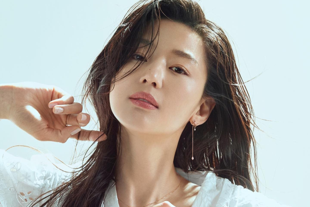 Đóng 'Tempest', Jun Ji Hyun đối mặt với làn sóng tẩy chay từ Trung Quốc