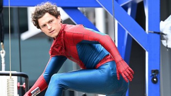 Tom Holland nhập viện vì chấn động não
