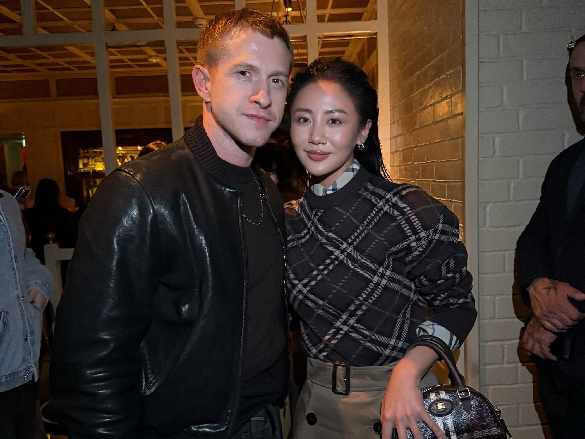 Văn Mai Hương - Nghệ sĩ Việt Nam đầu tiên nhận ưu ái đặc biệt từ nhà mốt đình đám Burberry