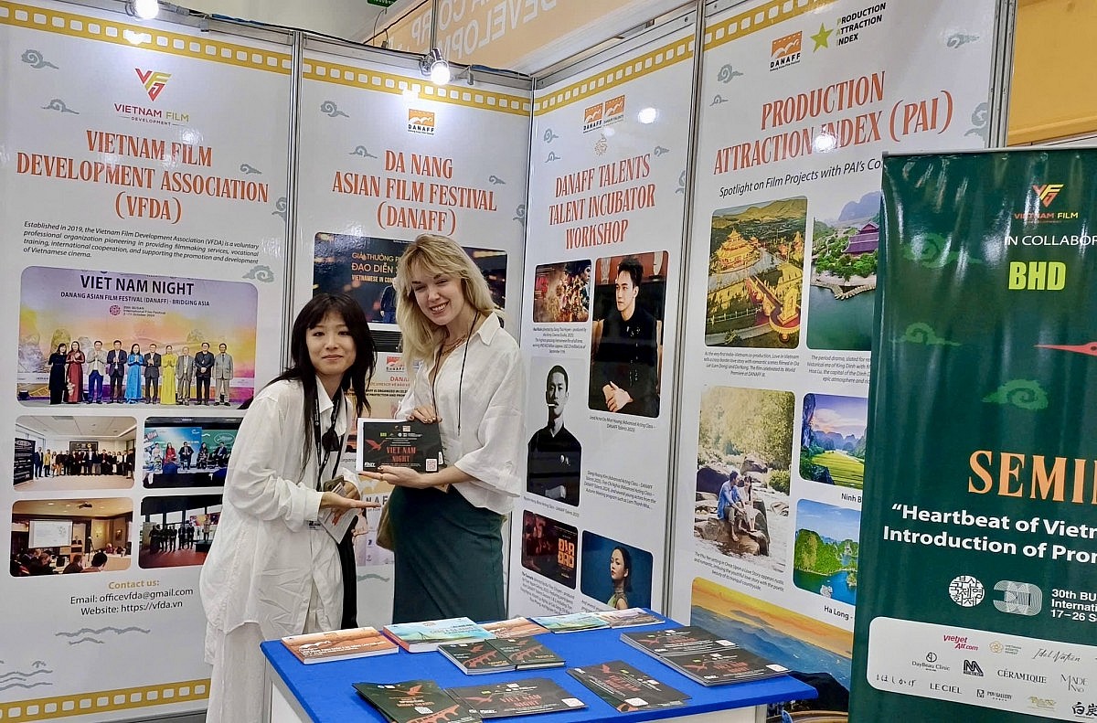 VFDA quảng bá bức tranh màu sắc của điện ảnh Việt tại LHP Quốc tế Busan