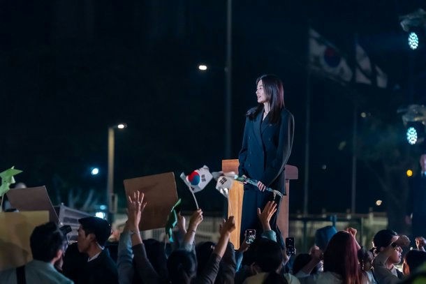 Jun Ji Hyun bị đưa vào danh sách 'đen' do đóng phim 'Tempest'?