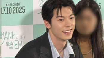 Cận cảnh visual điển trai của Hứa Quang Hán tại Việt Nam