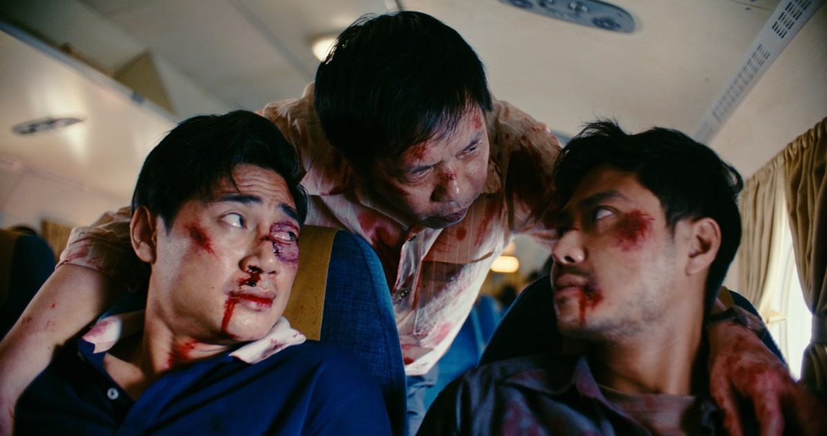 (Review) 'Tử chiến trên không': Dồn dập, căng thẳng và cao trào xúc cảm