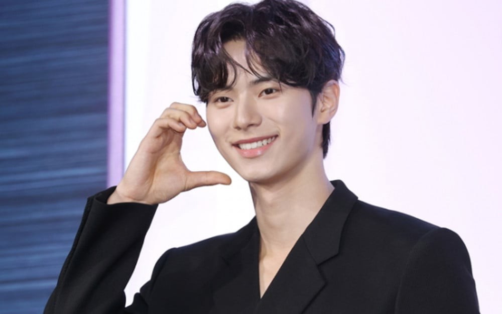 'Bon Appétit, Your Majesty' đưa Lee Chae Min lên hàng siêu sao