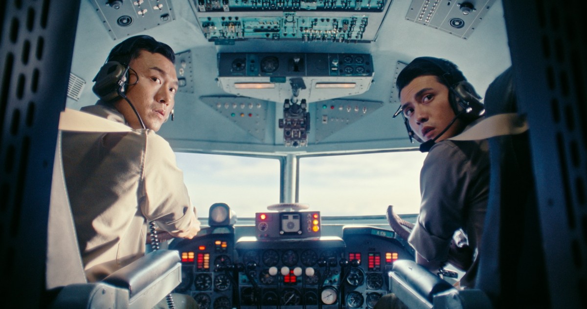 (Review) 'Tử chiến trên không': Dồn dập, căng thẳng và cao trào xúc cảm