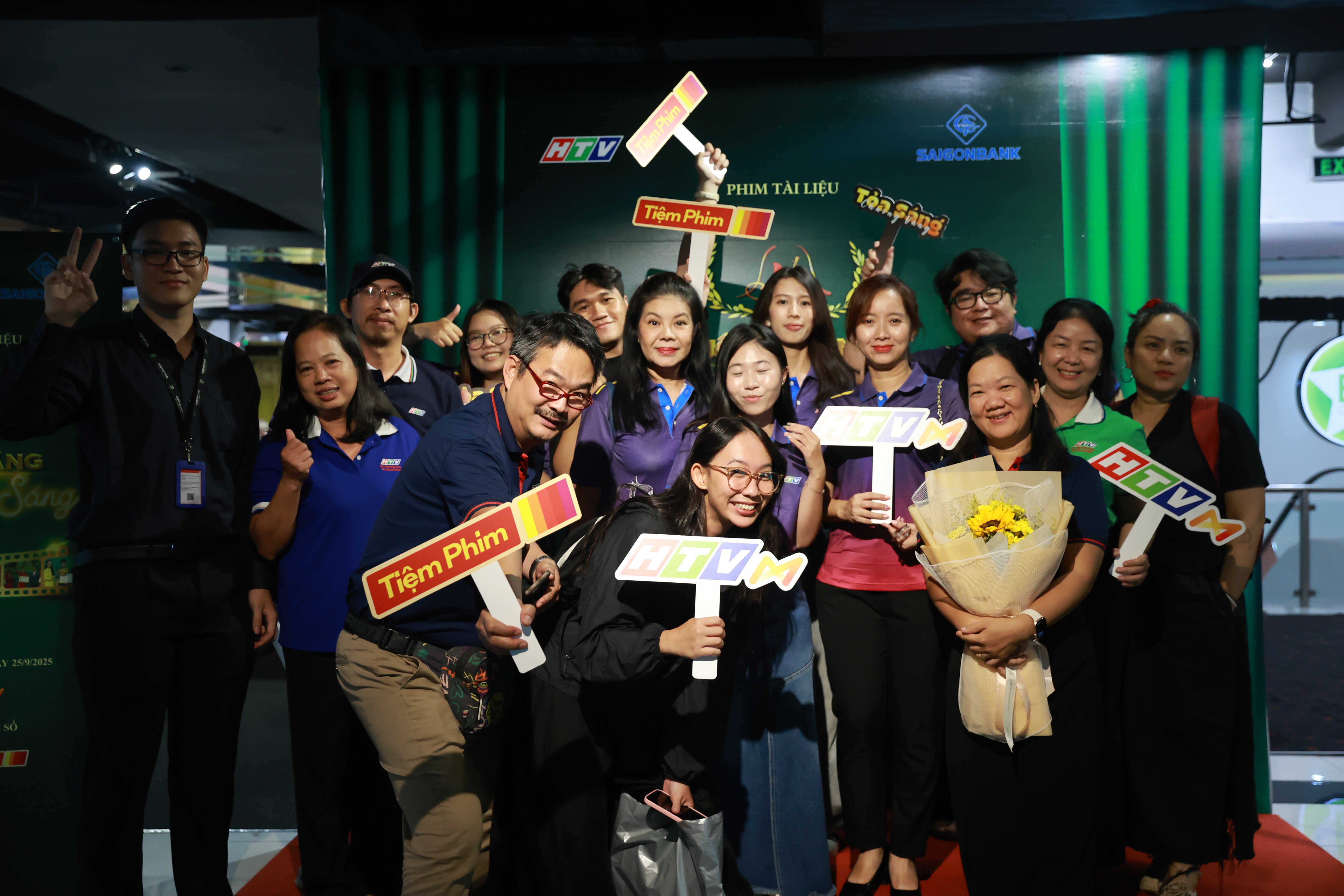 Hãng phim TFS ra mắt phim tài liệu kỷ niệm chặng đường 20 năm cuộc thi 'Chuông vàng vọng cổ'