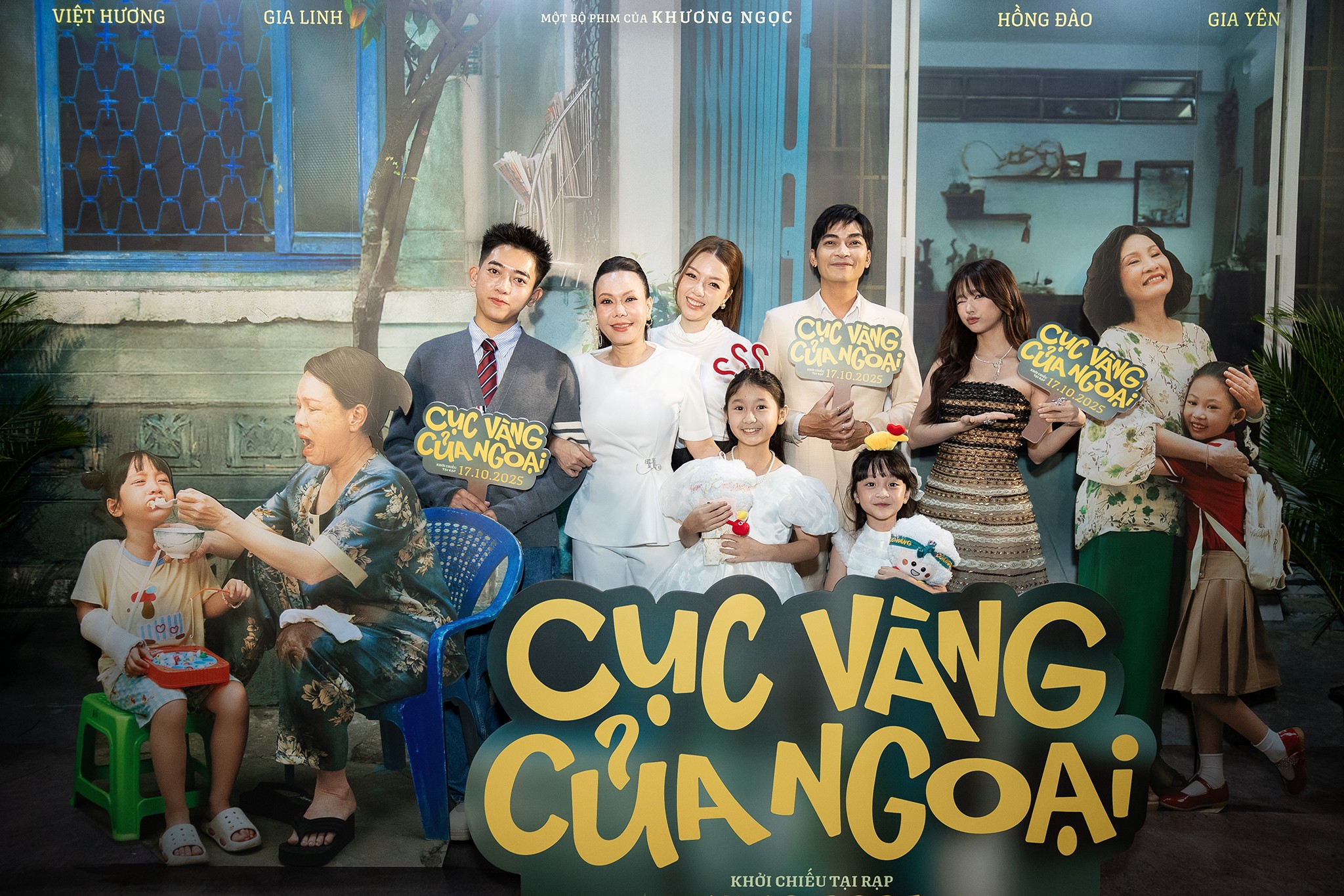 Đạo diễn Khương Ngọc: 'Cục vàng của ngoại' là tấm gương phản chiếu qua các mùa từ mẹ qua con, từ bà qua cháu