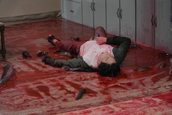 Những con số ấn tượng của phim kinh dị 'Đồi hành xác: Tà thuyết đen trở lại'