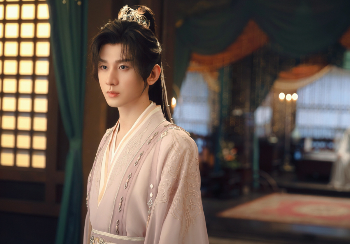 Bị chê thiếu chuyên nghiệp, bạn diễn của Thành Nghị nói gì?