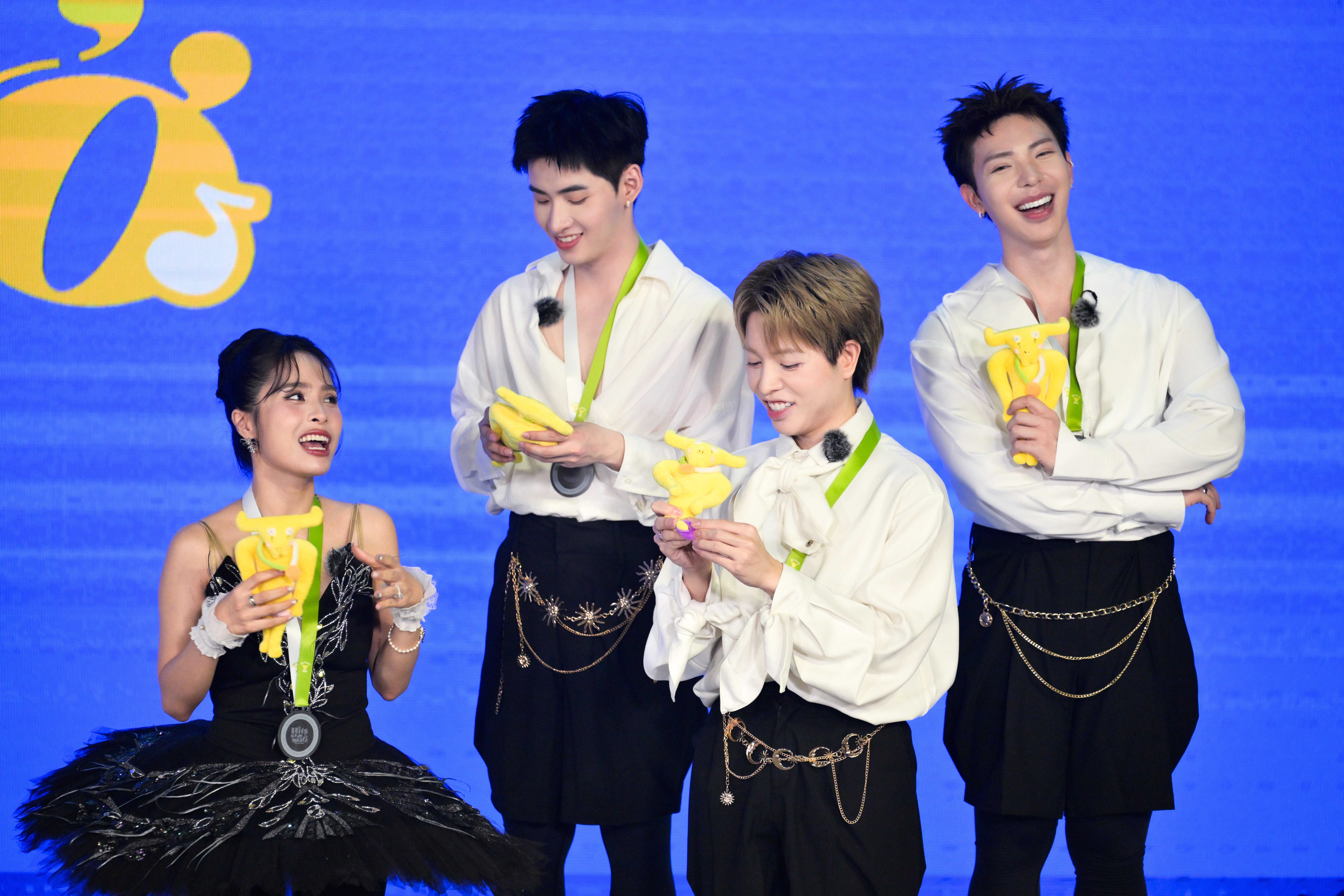 Erik tuyển chọn những 'cỗ máy nhảy' Kiều Anh, Đức Phúc, Hùng Huỳnh vào 'Hits thở'