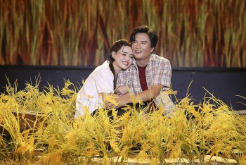 Hiền Trang – Nguyễn Lê Bá Thắng tái hiện chuyện tình vợ chồng đầy cảm xúc trên sân khấu 'Tình Bolero 2025'