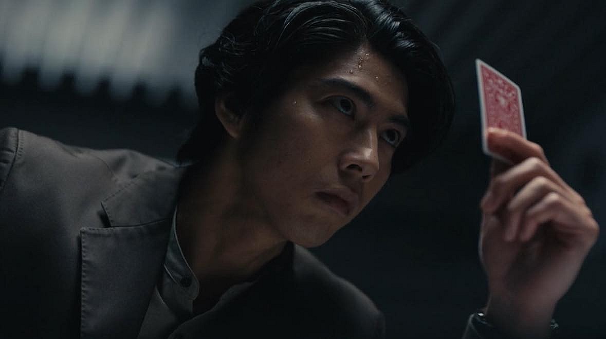 Mỹ nam ngồi xe lăn bí ẩn trong 'Alice in Borderland 3' là ai?