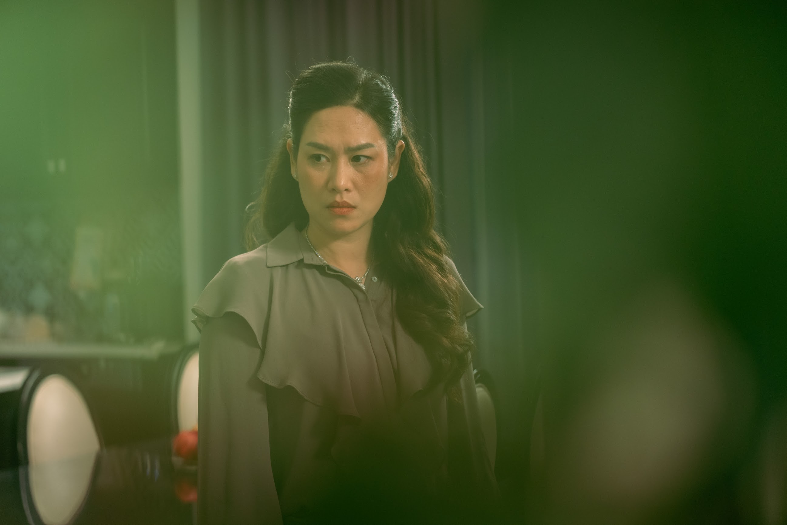 'Nguyệt thảo mai' Hà Hương và 'Anh tài' Tuấn Hưng nên duyên vợ chồng trong phim 'Bà đừng buồn con'