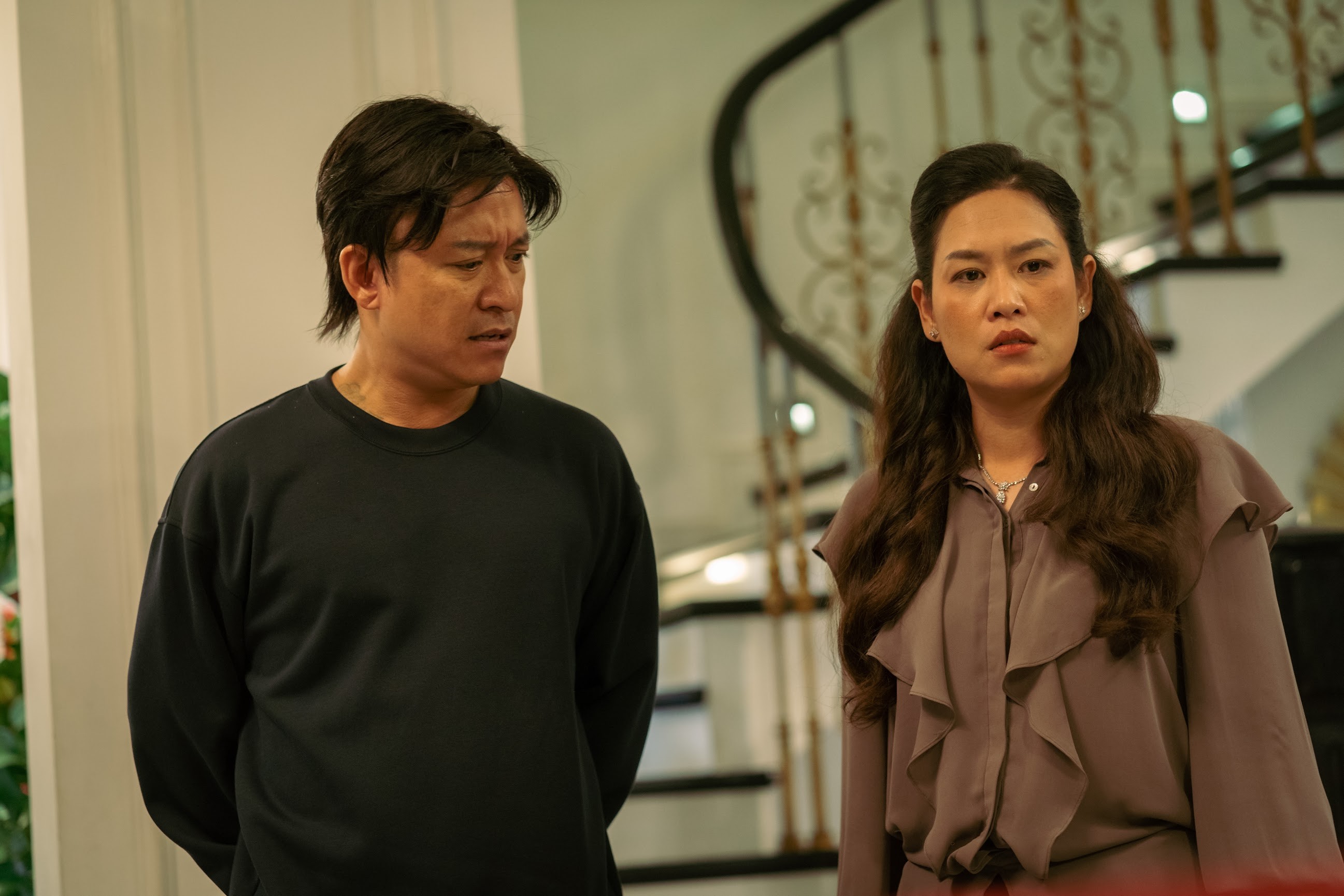 'Nguyệt thảo mai' Hà Hương và 'Anh tài' Tuấn Hưng nên duyên vợ chồng trong phim 'Bà đừng buồn con'