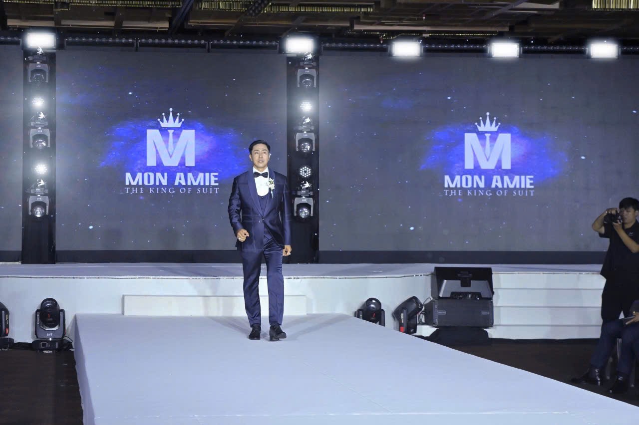 Khi Á quân Quách Hữu Lộc - Hotboy của làng điện ảnh run vì diễn… thời trang!