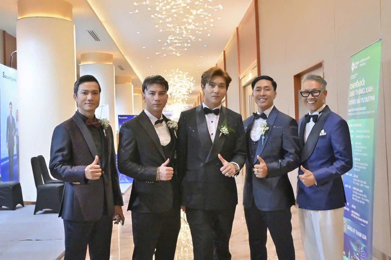 Khi Á quân Quách Hữu Lộc - Hotboy của làng điện ảnh run vì diễn… thời trang!